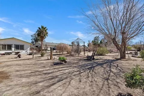 Exterior - 9860 Alta Mesa Ave, Phelan, CA 92371 photo 12 of 22