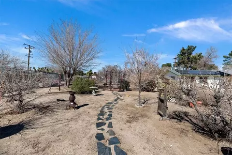 Exterior - 9860 Alta Mesa Ave, Phelan, CA 92371 photo 19 of 22