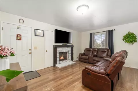 26166 Alpine Ln, Twin Peaks, CA 92391 photo 3