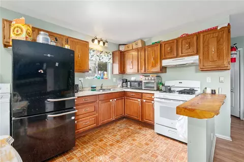 26166 Alpine Ln, Twin Peaks, CA 92391 photo 12