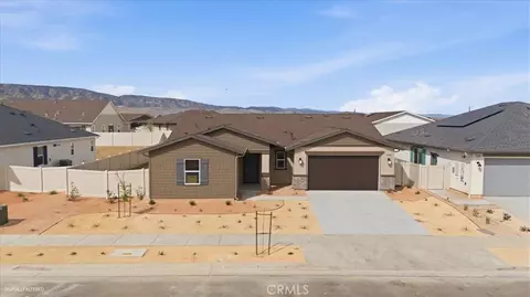 42957 56th St W, Lancaster, CA 93536