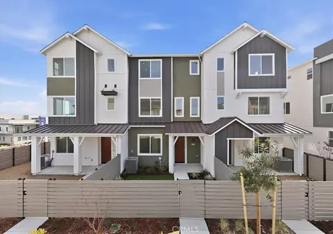 27341 Bear Creek Ln, Valencia, CA 91381
