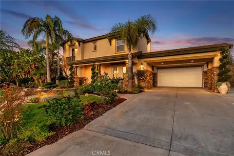 8075 Terraza Ct, Riverside, CA 92508