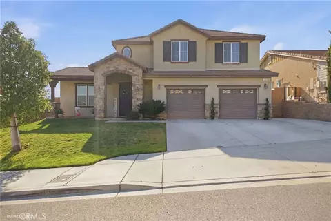 7544 Aplin St, Highland, CA 92346