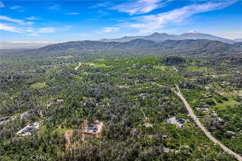 9200 Silver King Rd, Redding, CA 96001 photo 5
