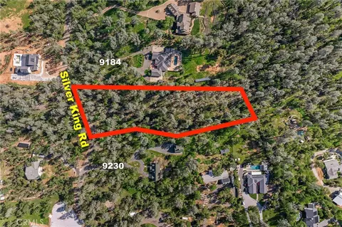 9200 Silver King Rd, Redding, CA 96001 photo 4