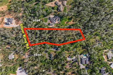 9200 Silver King Rd, Redding, CA 96001 photo 4