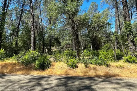 9200 Silver King Rd, Redding, CA 96001