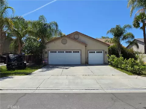 1078 Peaceful Ln, San Jacinto, CA 92582