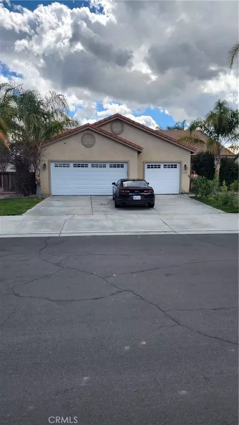 1078 Peaceful Ln, San Jacinto, CA 92582