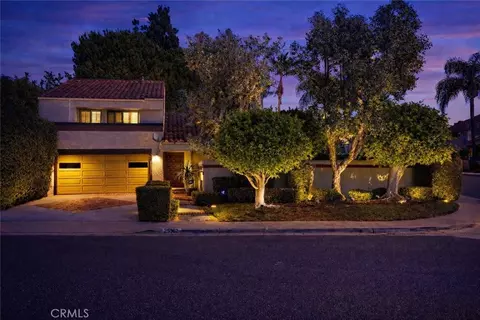 25962 Ernestine Ct, Laguna Hills, CA 92653
