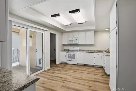 Kitchen - 28028 Foxfire, Menifee, CA 92586 photo 1 of 2