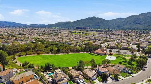 View/Area - 45043 Corte Alegra, Temecula, CA 92592 photo 7 of 8