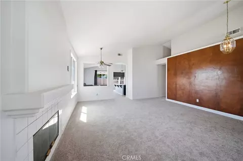 Living - 45043 Corte Alegra, Temecula, CA 92592 photo 2 of 5