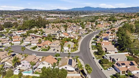View/Area - 45043 Corte Alegra, Temecula, CA 92592 photo 5 of 8