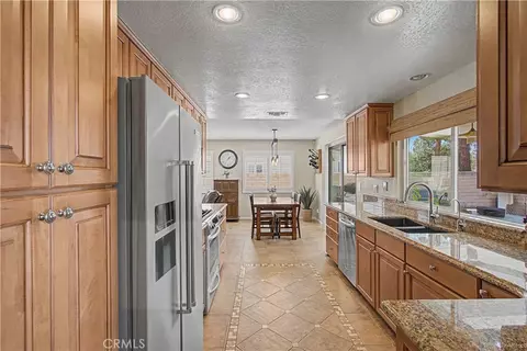 Kitchen - 1129 Via Nice, Redlands, CA 92374 photo 2 of 2