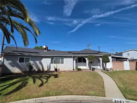 9203 Loch Lomond Dr, Pico Rivera, CA 90660