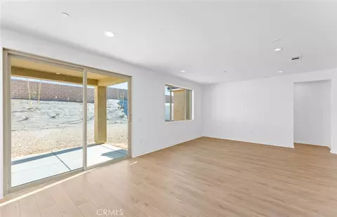 Living - 25371 Violane Dr, Menifee, CA 92585 photo 4 of 5