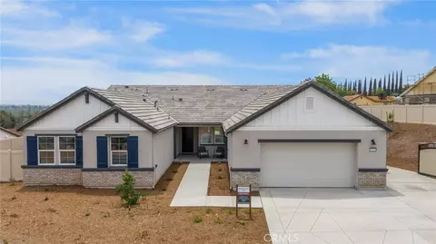 6057 Saddlehorn Ln, Jurupa Valley, CA 92509