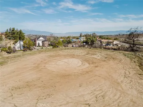 7282 Magnon Ct, Riverside, CA 92506 photo 8