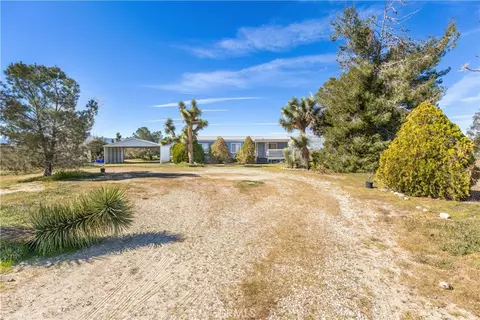 13352 Gentian Ct, Phelan, CA 92371