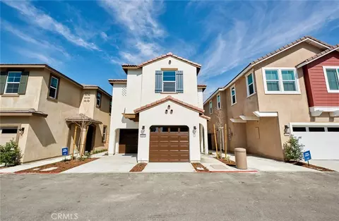 16554 Stone Pine Ln, Fontana, CA 92336