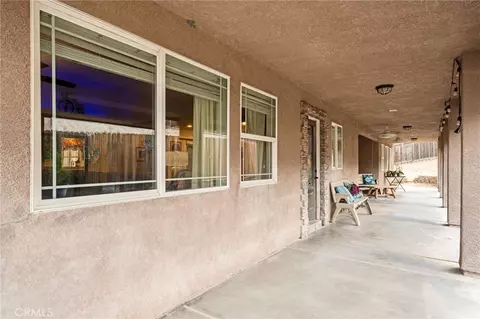 Exterior - 7575 Rancho Rd, Pinon Hills, CA 92372 photo 9 of 11