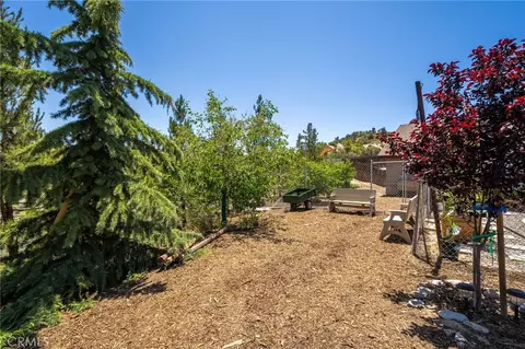 Exterior - 7575 Rancho Rd, Pinon Hills, CA 92372 photo 8 of 11