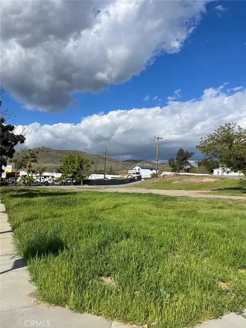402 N Main, Lake Elsinore, CA 92530