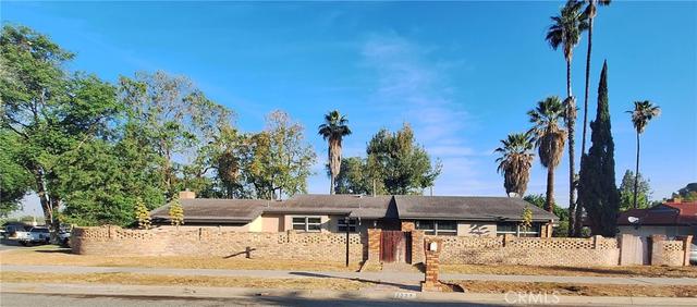 2327 Fairview, Riverside, CA 92506 | 30 Photos - Movoto