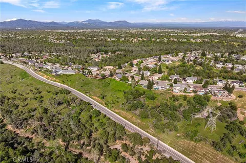 166 Quartz Hill Rd, Redding, CA 96003 photo 3