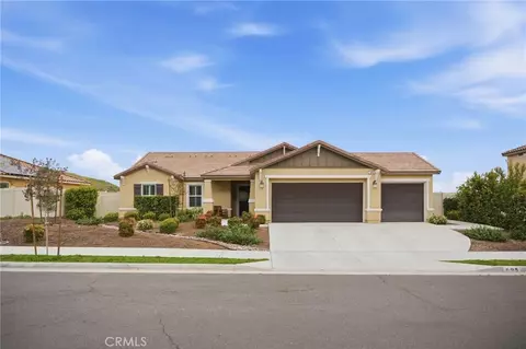 695 Qeweewish Ave, San Jacinto, CA 92582