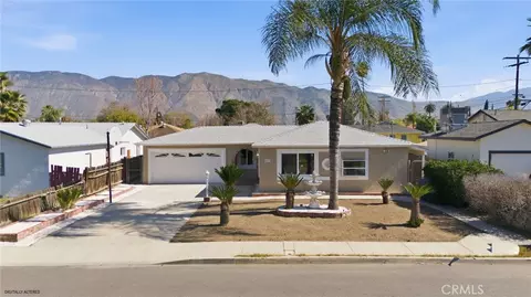 409 W Camellia Way, San Jacinto, CA 92583
