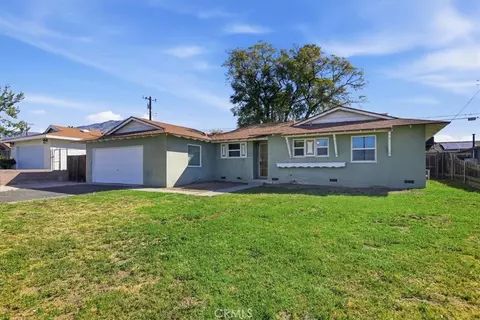 7471 Dunkirk, Highland, CA 92346