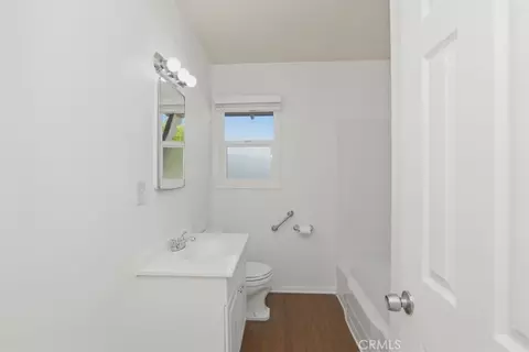 Bath - 7471 Dunkirk, Highland, CA 92346 photo 1 of 3