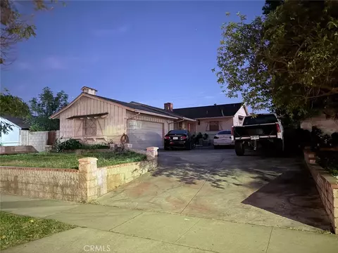 1068 W 10th, Corona, CA 92882