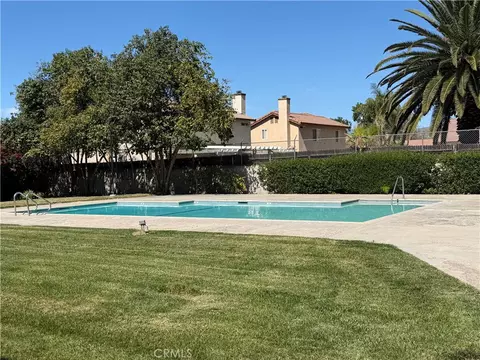 1091 Clark, Riverside, CA 92501 photo 4