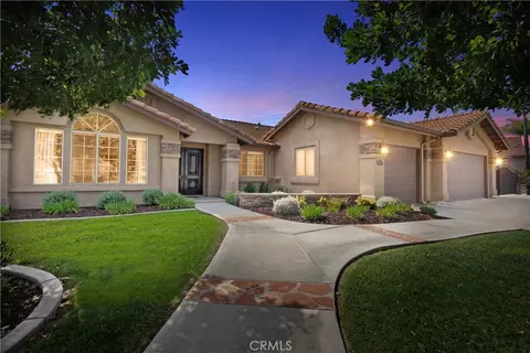 6717 Mission Grove Pkwy N, Riverside, CA 92506