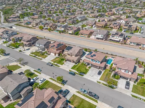 View/Area - 15356 Thistle St, Fontana, CA 92336 photo 1 of 2
