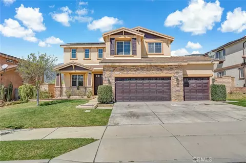 Exterior - 15356 Thistle St, Fontana, CA 92336 photo 4 of 8
