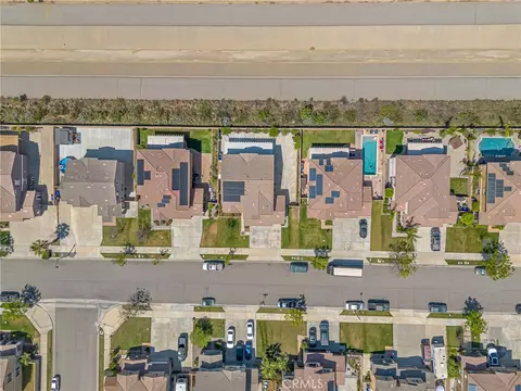 View/Area - 15356 Thistle St, Fontana, CA 92336 photo 2 of 2