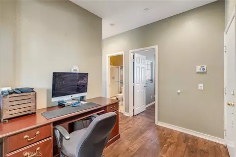 Entry Way - 15356 Thistle St, Fontana, CA 92336 photo 2 of 3