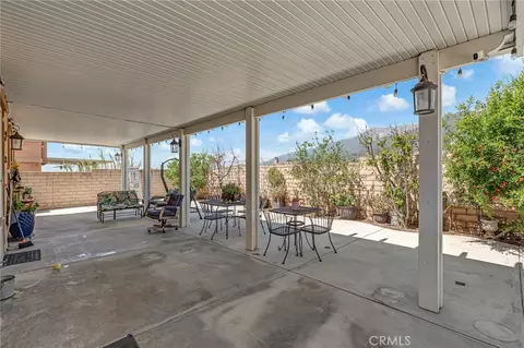 Exterior - 15356 Thistle St, Fontana, CA 92336 photo 7 of 8