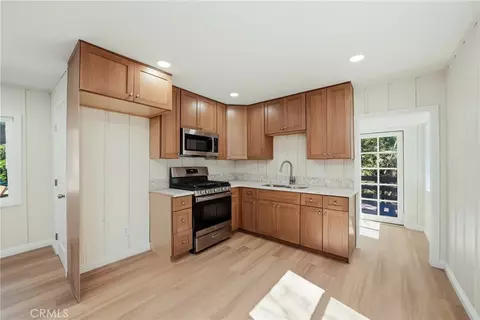 Kitchen - 26220 Boulder, Twin Peaks, CA 92391 photo 1 of 2