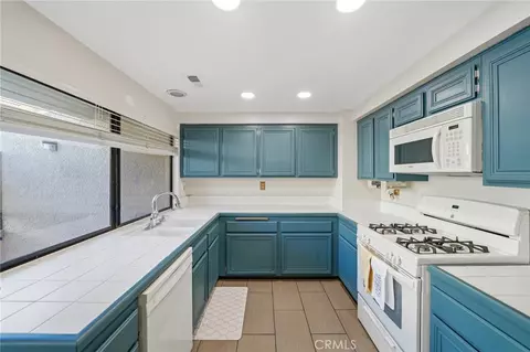 Kitchen - 10 Deerpath, Pomona, CA 91766 photo 1 of 2