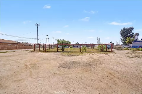 603 S D, Perris, CA 92570 photo 2