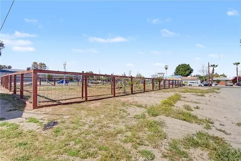 603 S D, Perris, CA 92570 photo 3