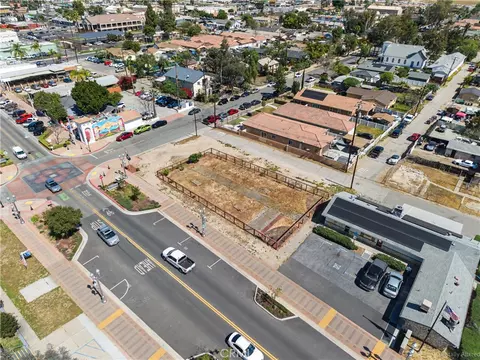 603 S D, Perris, CA 92570 photo 8