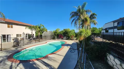 23729 Citrus Ave, Perris, CA 92570 photo 5