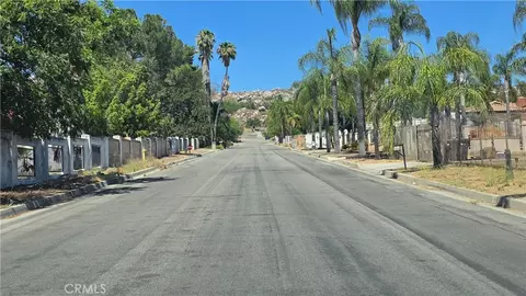 View/Area - 23729 Citrus Ave, Perris, CA 92570 photo 1 of 2